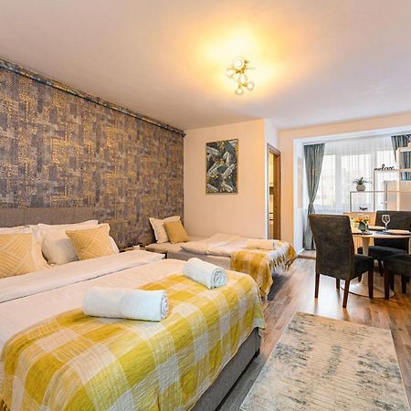Luxury Studios - Soarelui 10 Brasov Ngoại thất bức ảnh