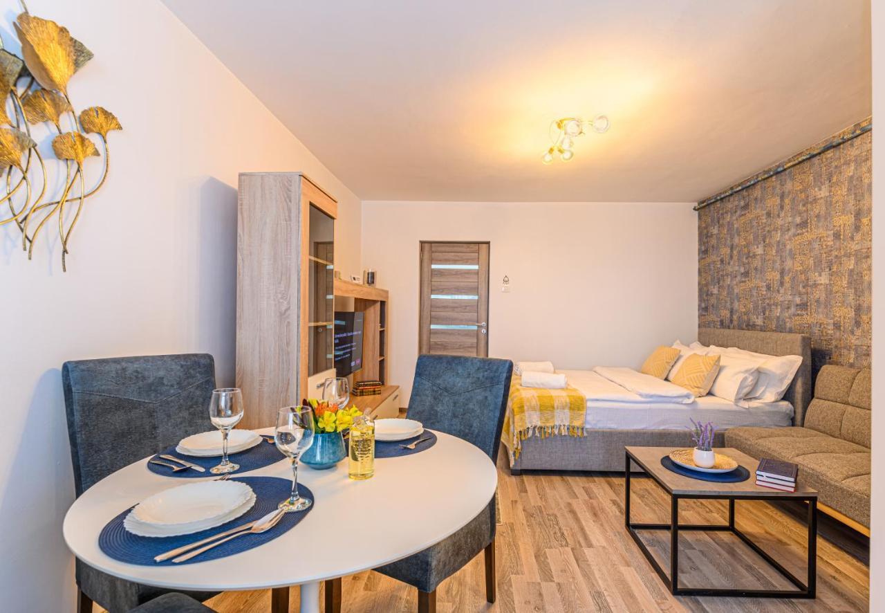 Luxury Studios - Soarelui 10 Brasov Ngoại thất bức ảnh